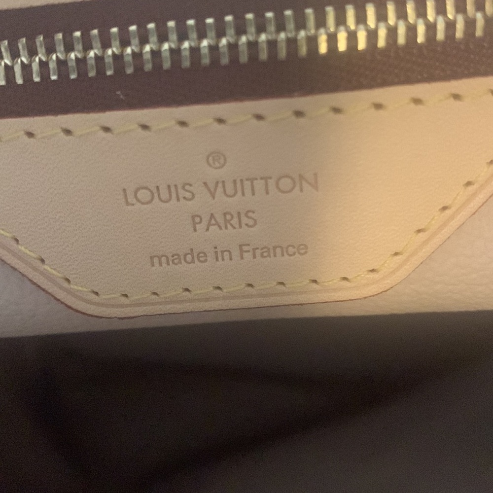 Louis Vuitton Bucket GM (pouch Not included) - Picture 2 of 9